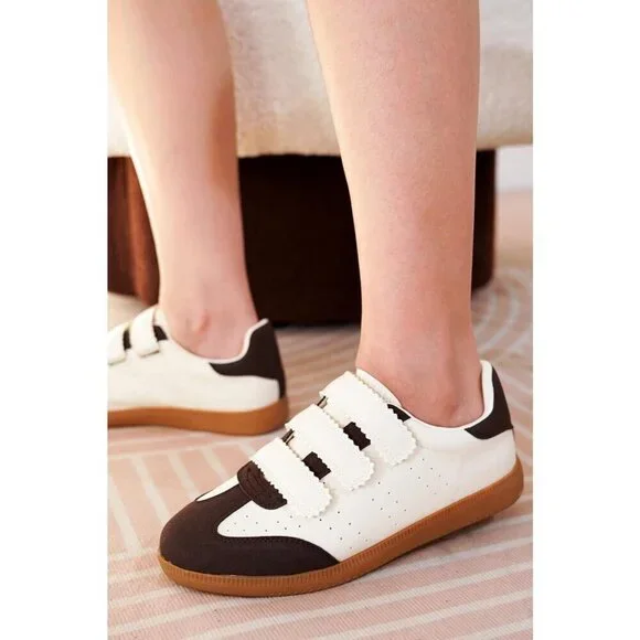 Women's White Black Project Cloud Stylish Shoes Memory Foam Lace-Up Sneakers - Picture 5 of 5